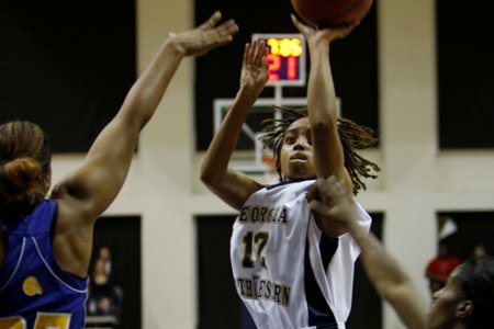 Lady Hurricanes cruise in opener