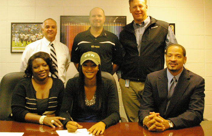 Lady 'Cane Basketball Signs 2013 Guard
