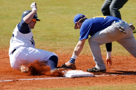 Fla. Southern completes baseball series sweep