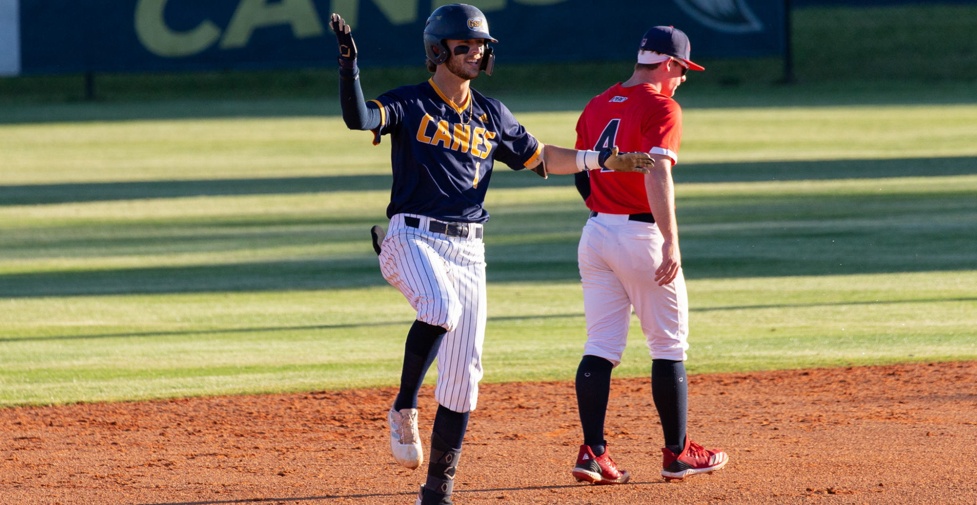 Hurricanes Offense Leads the Way in Midweek Win