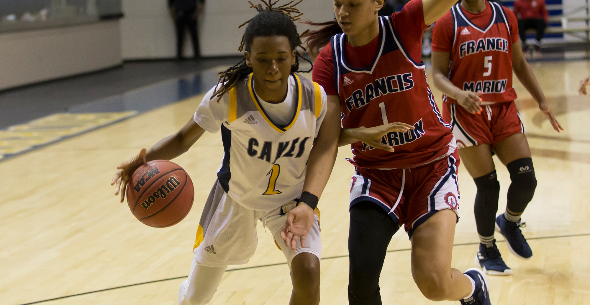 Lakers Lock Down Lady Canes