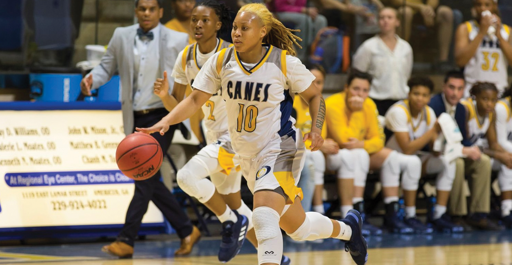 Strong Defense Lifts Lander Over GSW